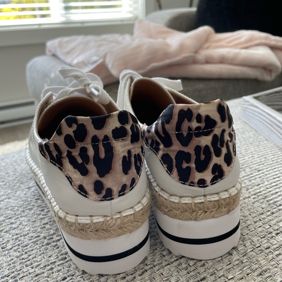 Jennifer Lopez Women’s Espadrille White with Leopard - Picture 3 of 5